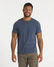 Paka Apparel Men's Essential Tee